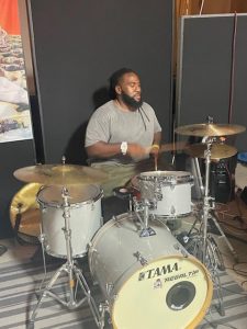 -2351033042494351397